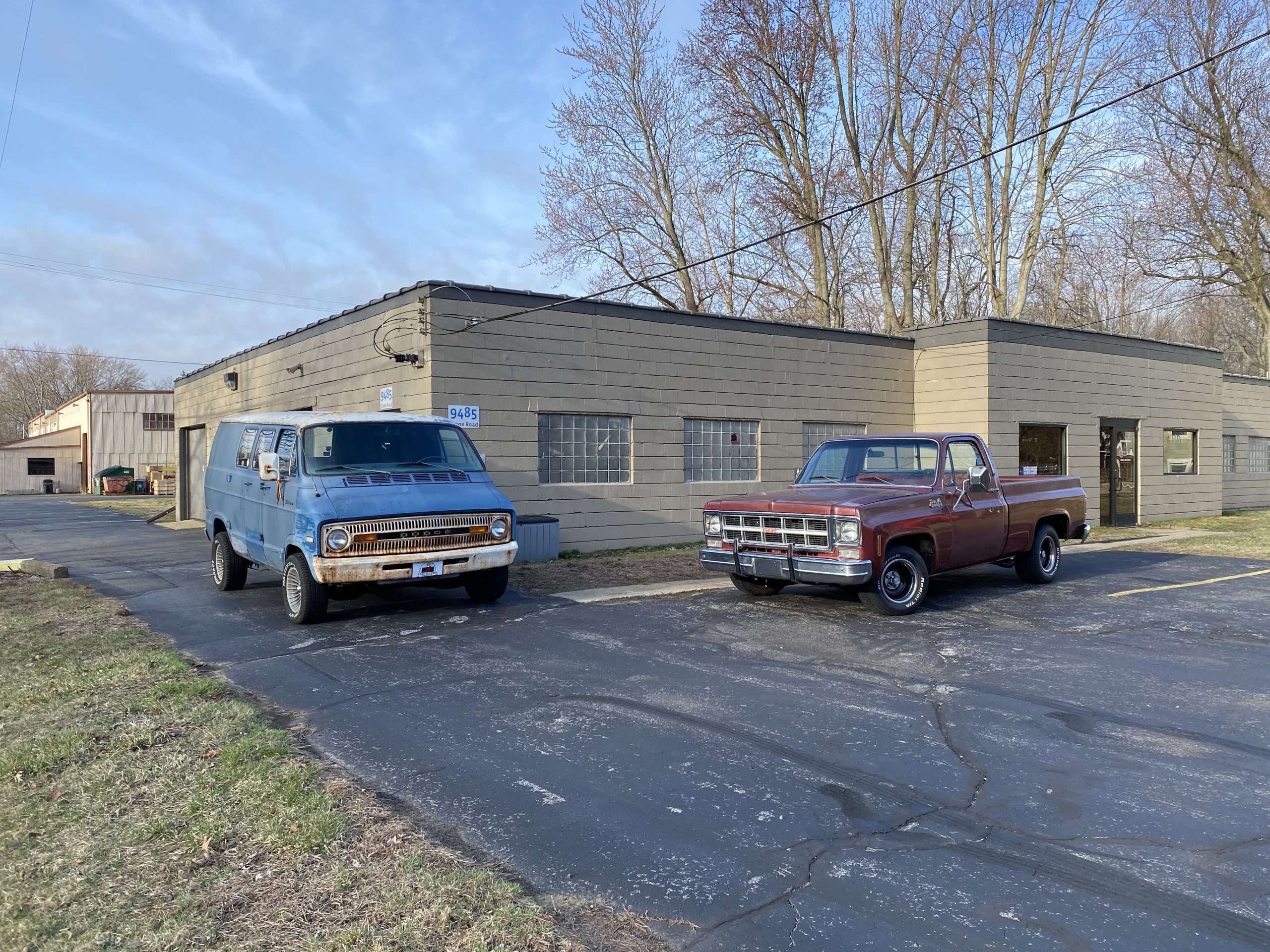 IMG_3793 TNT Auto Parts Building